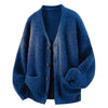 Avslappnad V-ringad cardigan