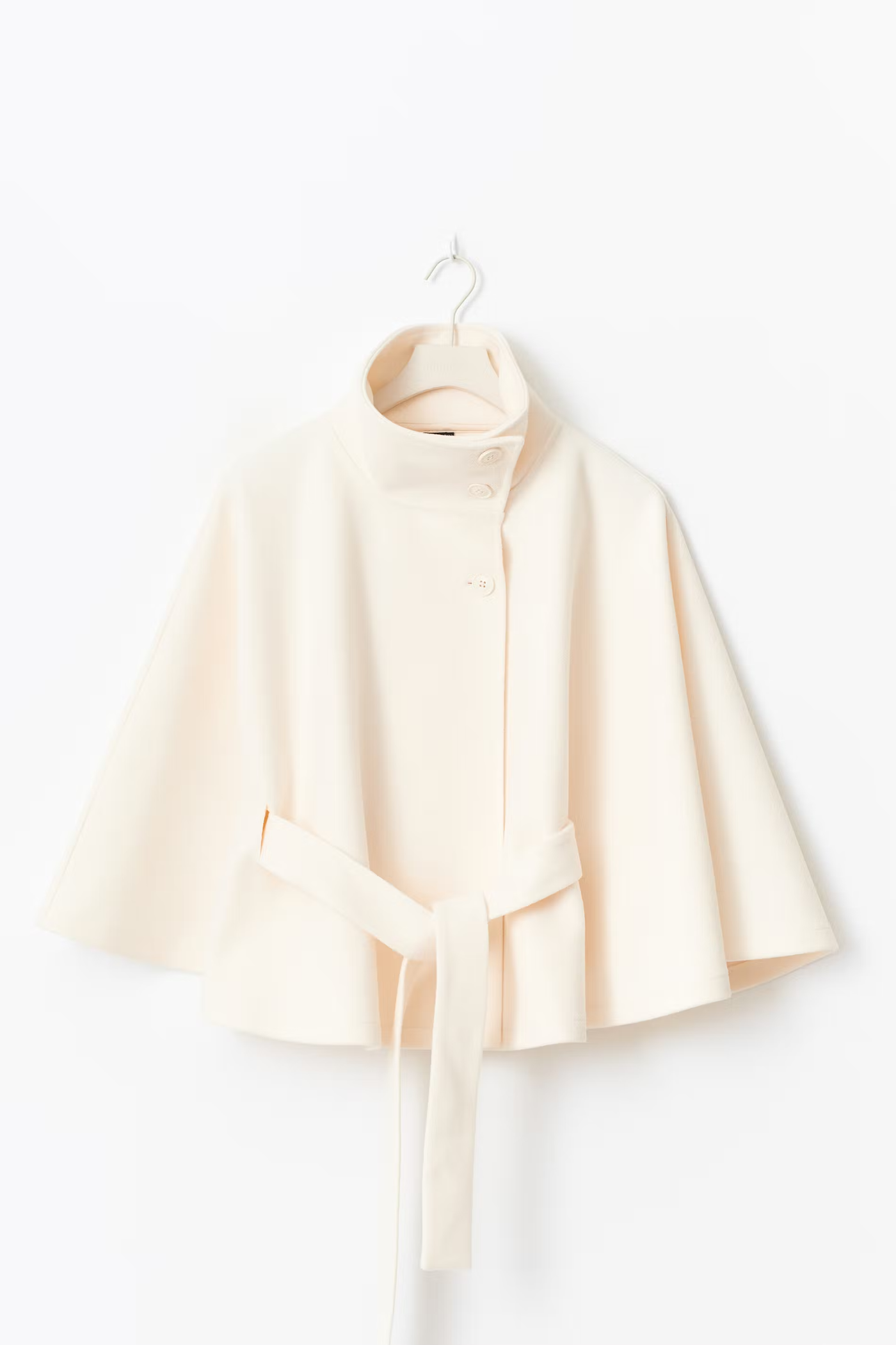 Alma™ | Elegant Damkappa med Skärp