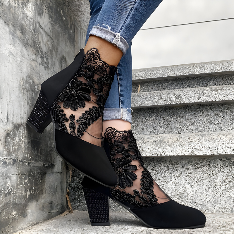 Elara™ | Eleganta Komfortklackar