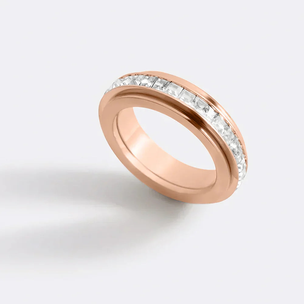 Mila™ | Crystal Focus Ring
