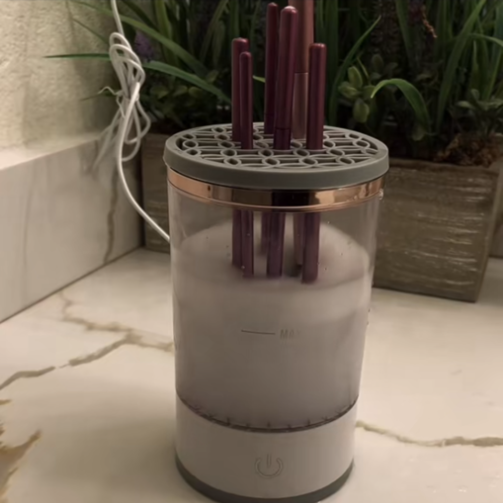 LinaGlow™ | Elektrisk Sminkborstrengörare