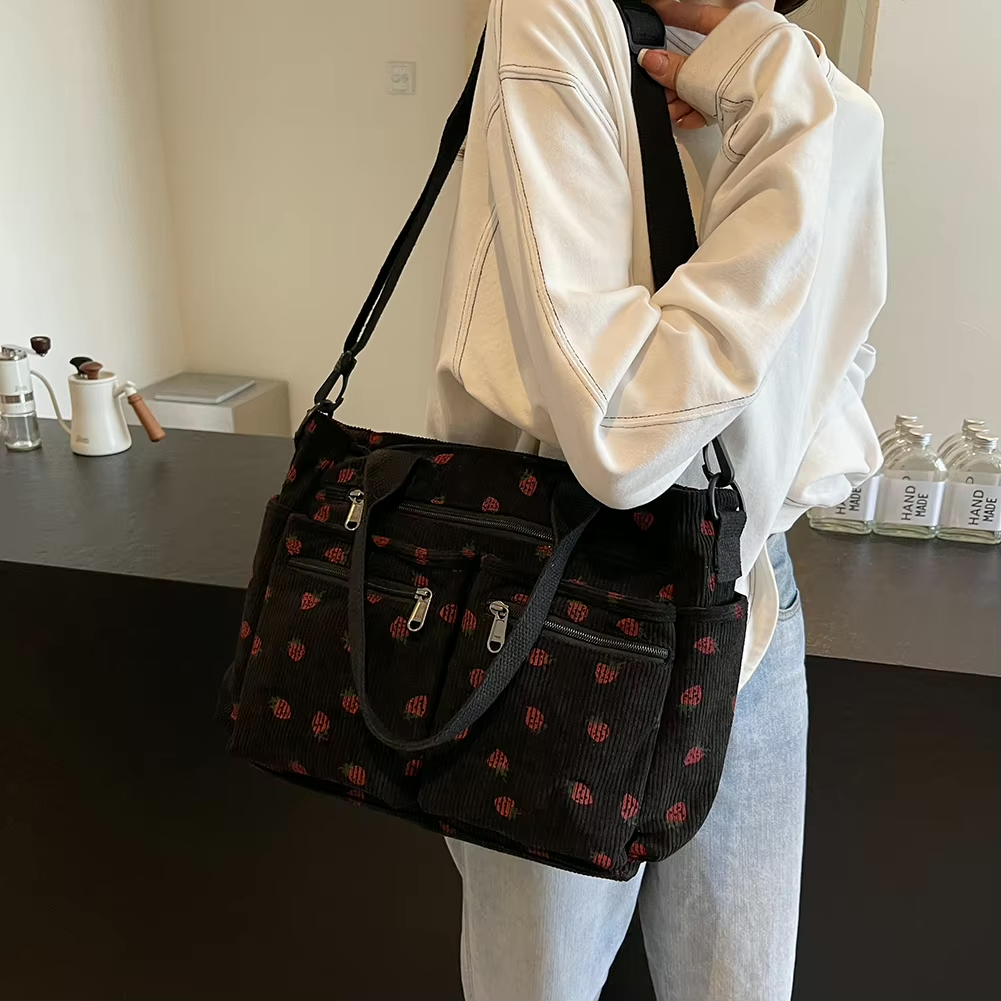 Strawberry | Axelväska