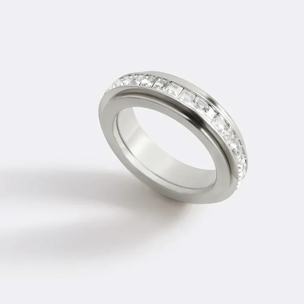 Mila™ | Crystal Focus Ring