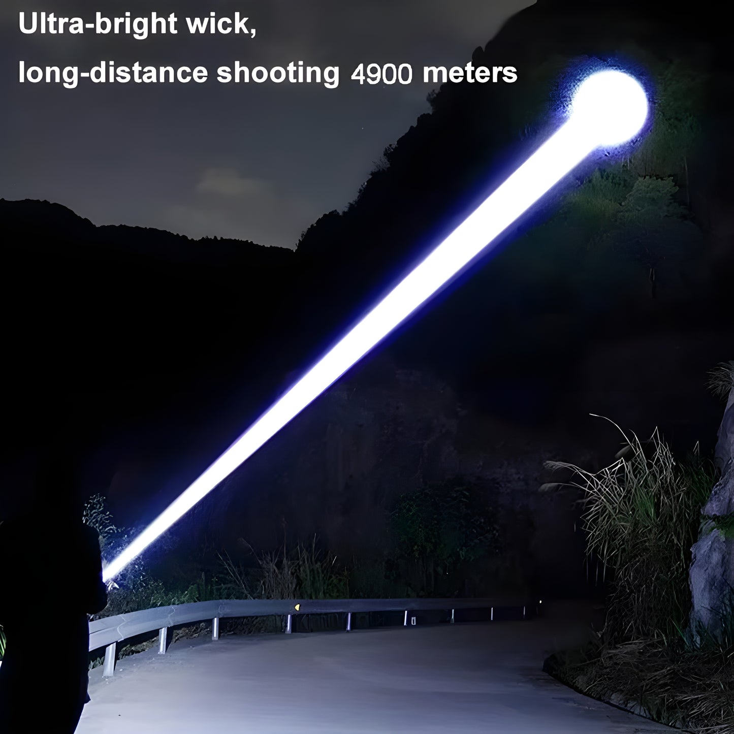 Raven™ | Ultrastark Zoomficklampa